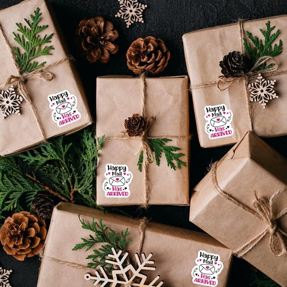 100 ‘Happy Mail Has Arrived’ Stickers - Picture 4 of 5